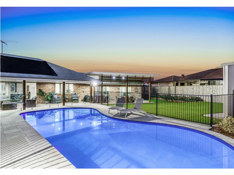 5 Blackhorse Drive, Kuraby QLD 4112