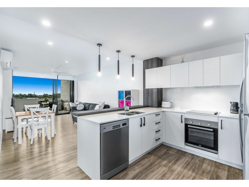 Unit 501/22 Andrews Street, Cannon Hill QLD 4170