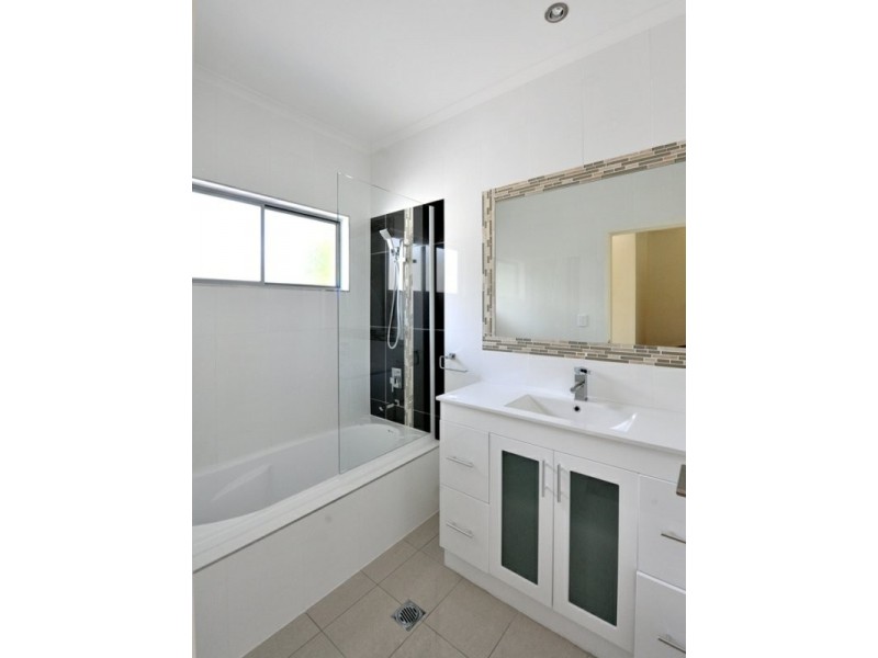2/26 Jellicoe Street, Coorparoo QLD 4151
