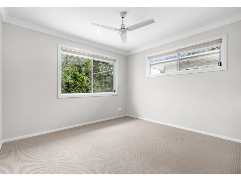 64 Moncrief Road, Cannon Hill QLD 4170