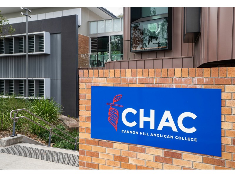 64 Moncrief Road, Cannon Hill QLD 4170