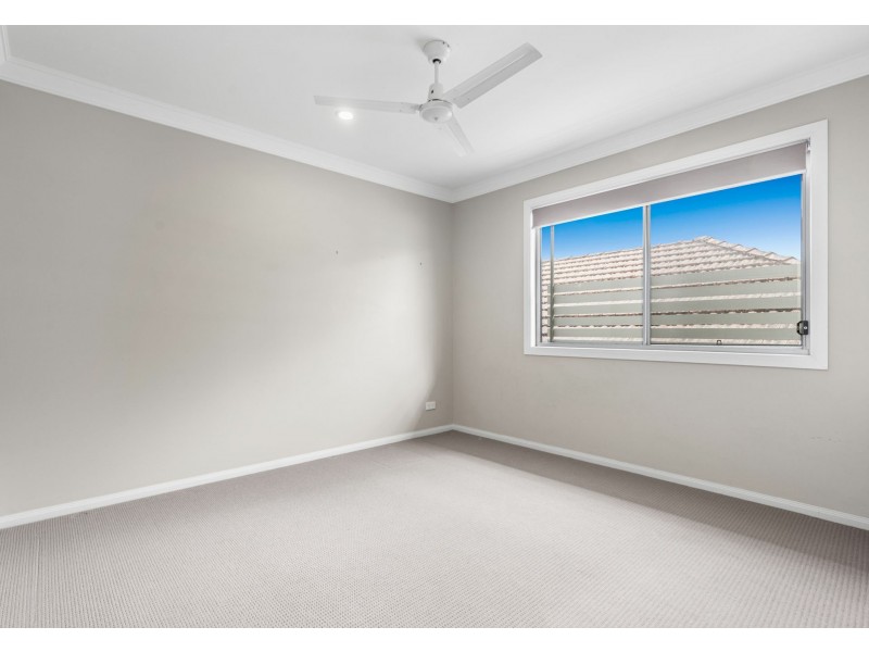 64 Moncrief Road, Cannon Hill QLD 4170