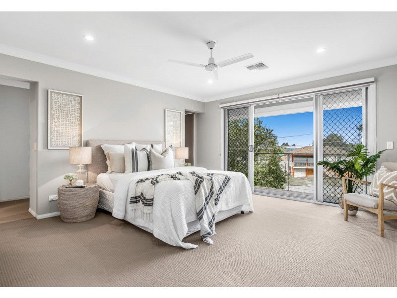 64 Moncrief Road, Cannon Hill QLD 4170