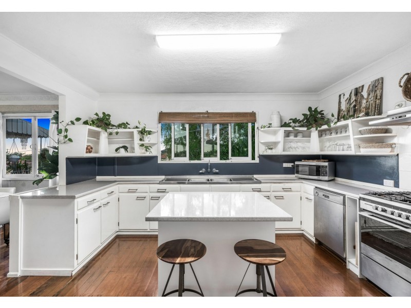 5 Lyric Street, Cannon Hill QLD 4170