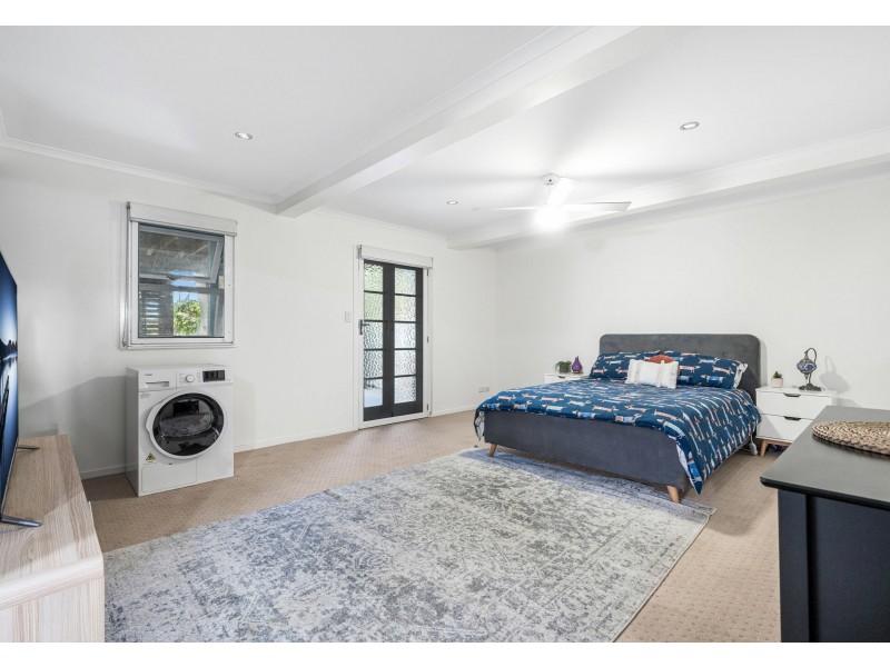 34 Gatling Road, Cannon Hill QLD 4170