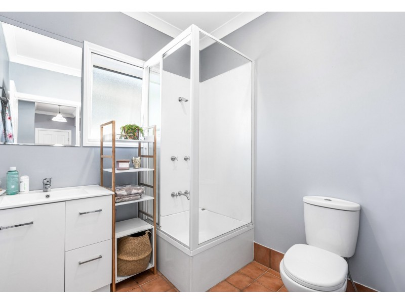 34 Gatling Road, Cannon Hill QLD 4170