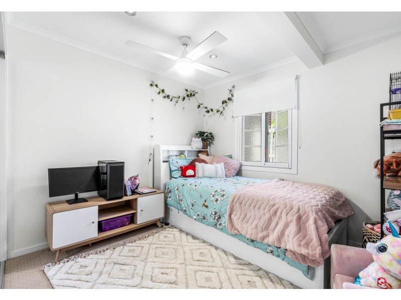 34 Gatling Road, Cannon Hill QLD 4170