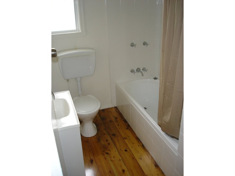 33 Pansy Street, Wynnum QLD 4178