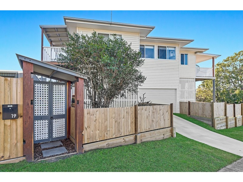 19 Sibley Road, Wynnum West QLD 4178