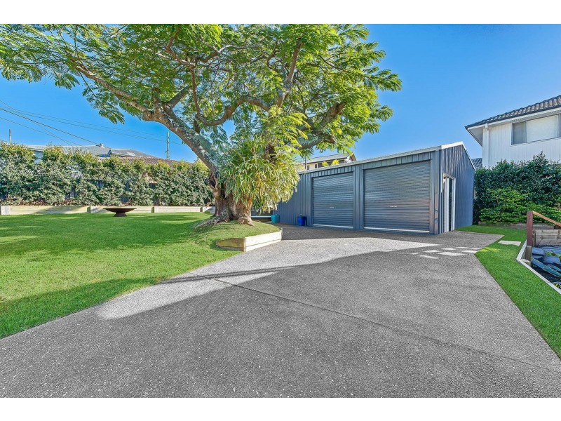 19 Sibley Road, Wynnum West QLD 4178