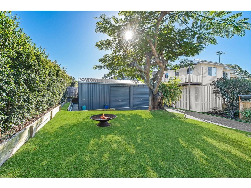 19 Sibley Road, Wynnum West QLD 4178