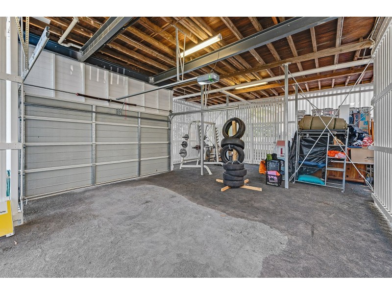 19 Sibley Road, Wynnum West QLD 4178