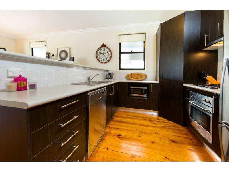 118 Armstrong Road, Cannon Hill QLD 4170