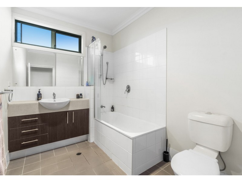 118 Armstrong Road, Cannon Hill QLD 4170