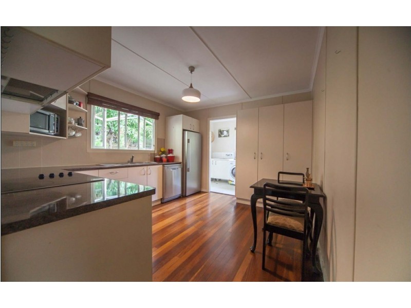 296 Richmond Road, Cannon Hill QLD 4170