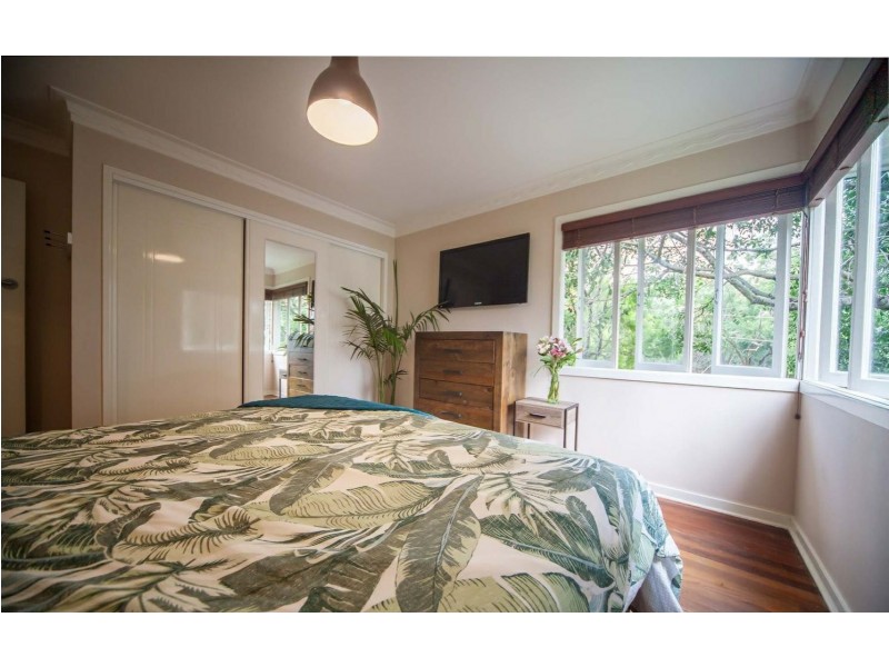 296 Richmond Road, Cannon Hill QLD 4170