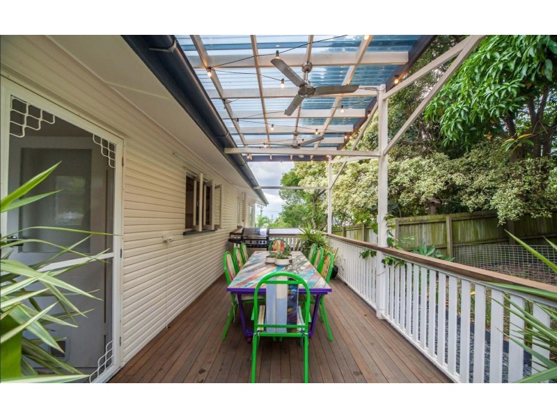 296 Richmond Road, Cannon Hill QLD 4170