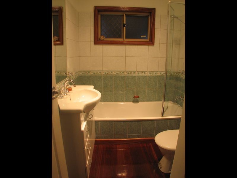 86 Gatling Rd, Cannon Hill QLD 4170