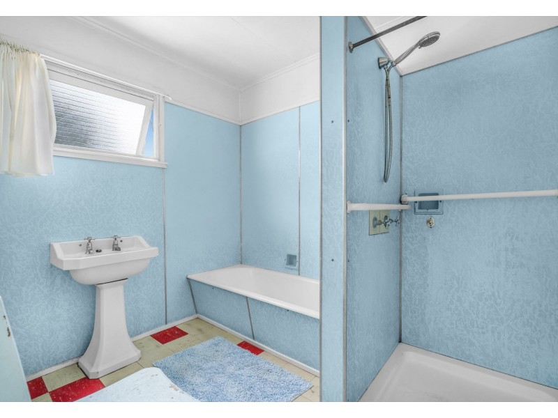 81 Grattan Terrace, Manly QLD 4179