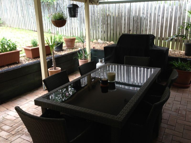 28 Lewis St, Camp Hill QLD 4152