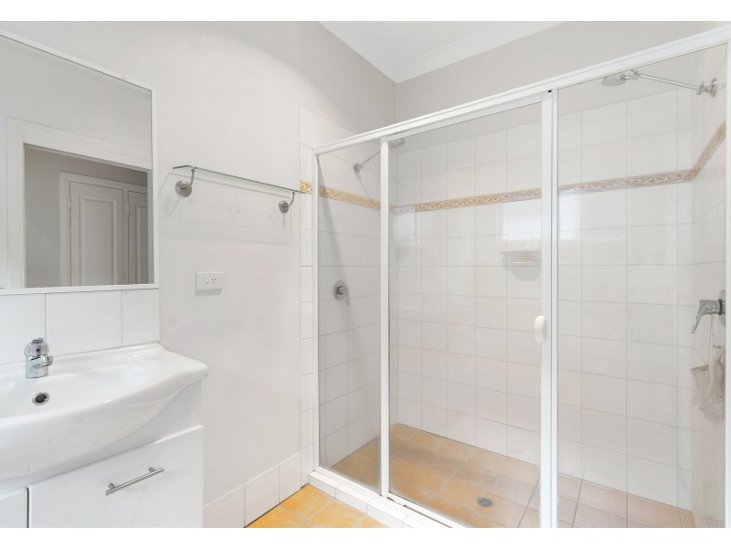 4A Cannondale Street, Cannon Hill QLD 4170