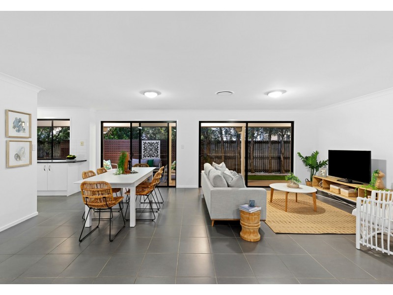 8 Nordenfeldt Road, Cannon Hill QLD 4170