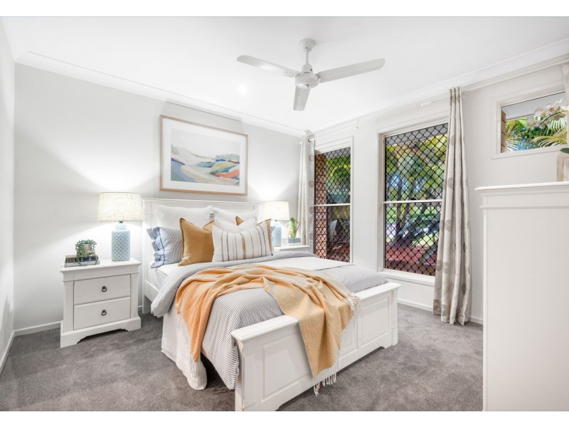 178 Barrack Road, Cannon Hill QLD 4170