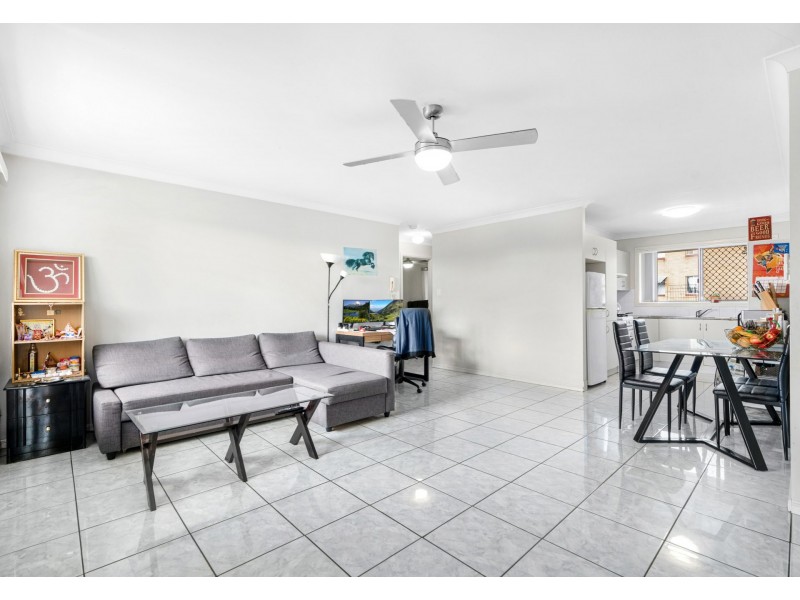 Unit 11/7 Main Avenue, Coorparoo QLD 4151