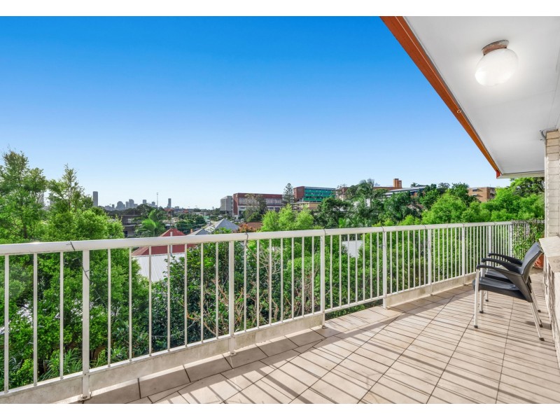 Unit 11/7 Main Avenue, Coorparoo QLD 4151
