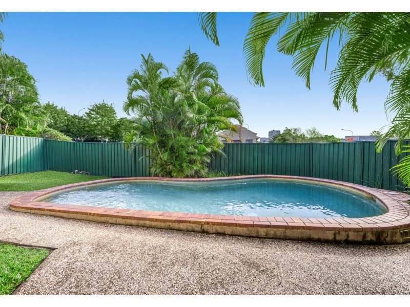 Unit 11/7 Main Avenue, Coorparoo QLD 4151