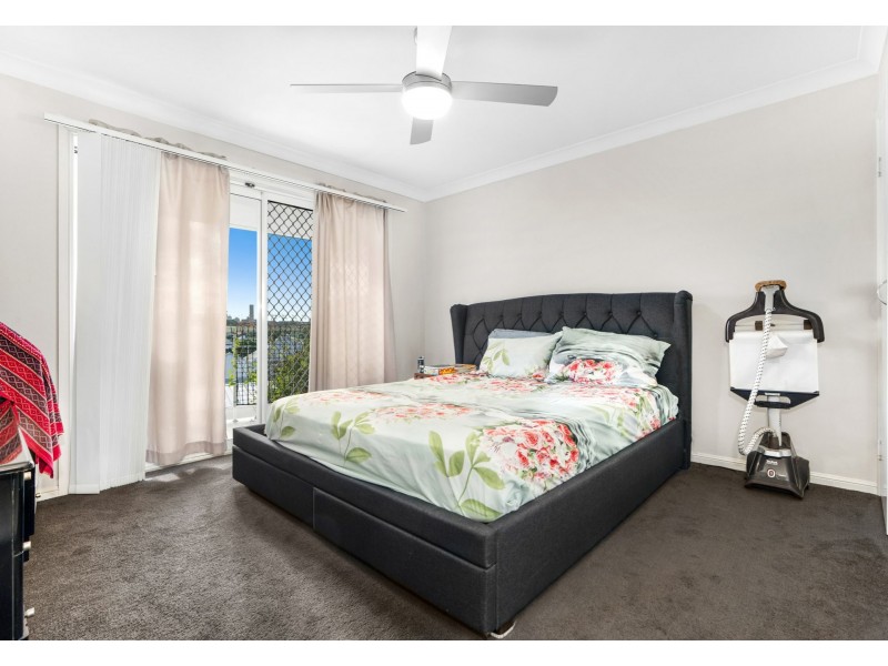 Unit 11/7 Main Avenue, Coorparoo QLD 4151