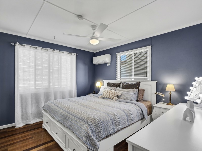 1 Rosedene Street, Manly West QLD 4179