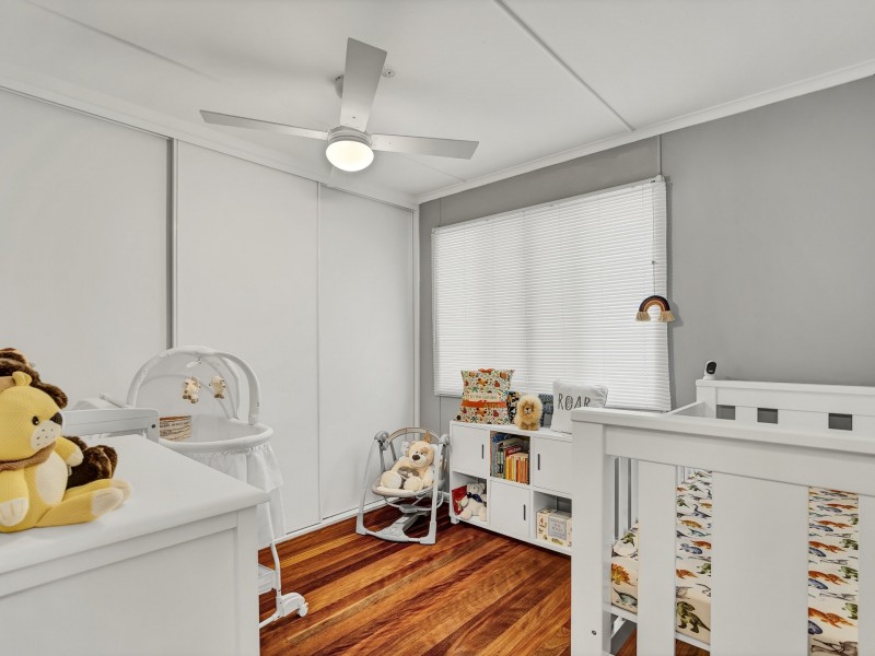 1 Rosedene Street, Manly West QLD 4179