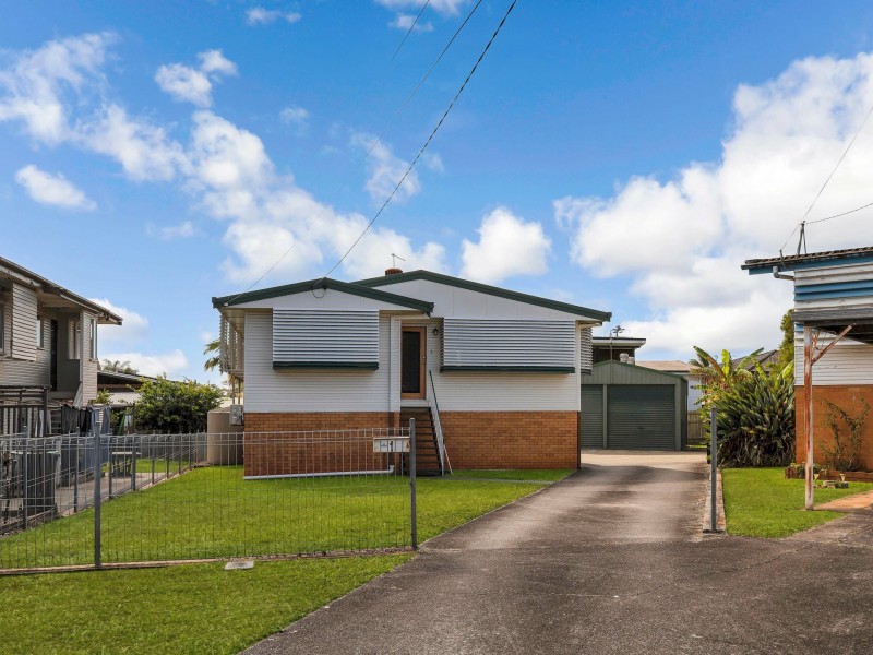 1 Rosedene Street, Manly West QLD 4179