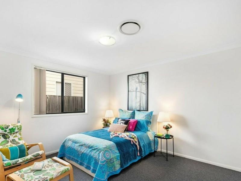 302 Richmond Road, Cannon Hill QLD 4170