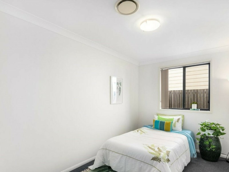 302 Richmond Road, Cannon Hill QLD 4170