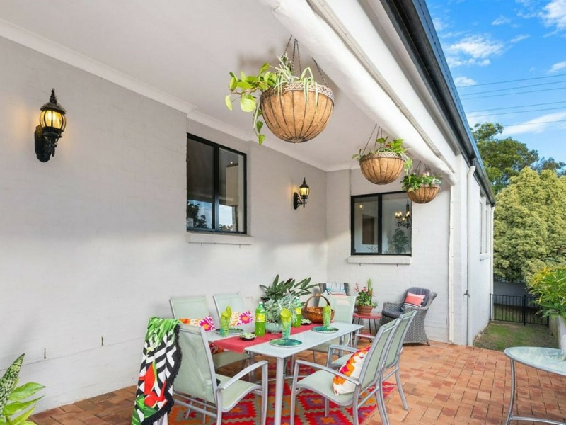 302 Richmond Road, Cannon Hill QLD 4170