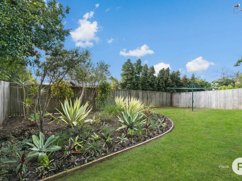 302 Richmond Road, Cannon Hill QLD 4170