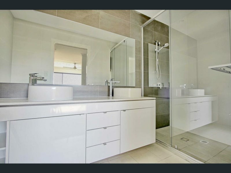 8/192 Nottingham Road, Parkinson QLD 4115