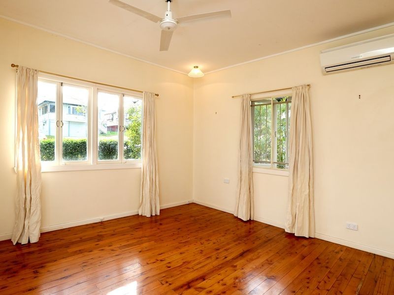 19 Goolara Street, Cannon Hill QLD 4170