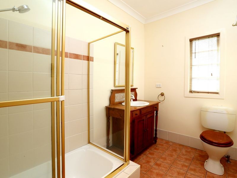 19 Goolara Street, Cannon Hill QLD 4170