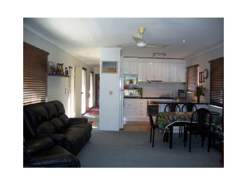 13 Mornington Crescent, Morningside QLD 4170