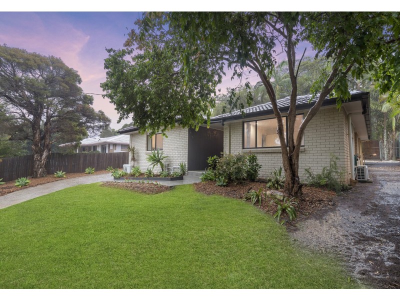 30 Currawong Drive, Birkdale QLD 4159