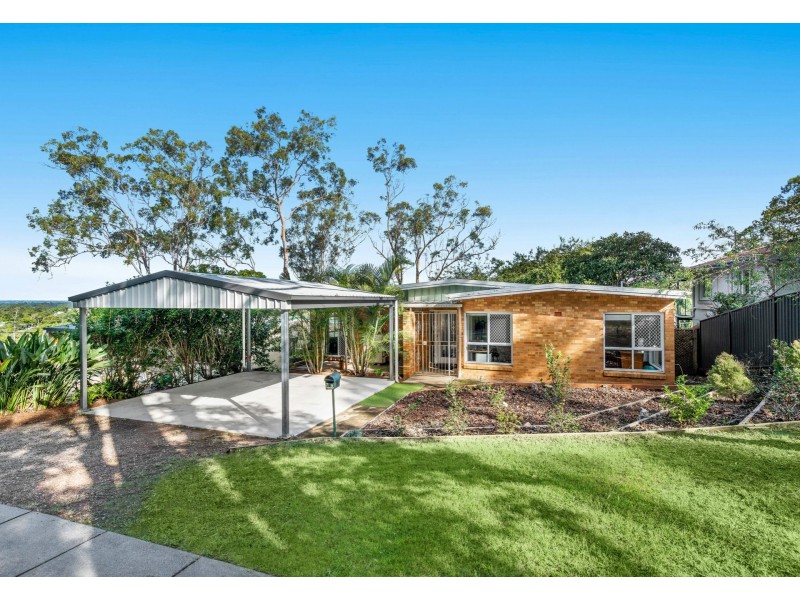 30 Cedarleigh Road, Kenmore QLD 4069