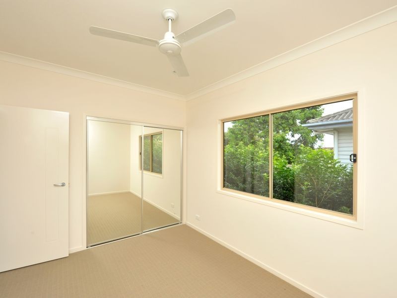 12 Delsie Street, Cannon Hill QLD 4170