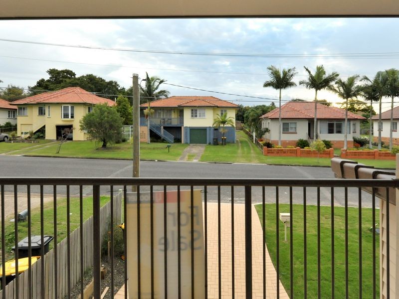 12 Delsie Street, Cannon Hill QLD 4170