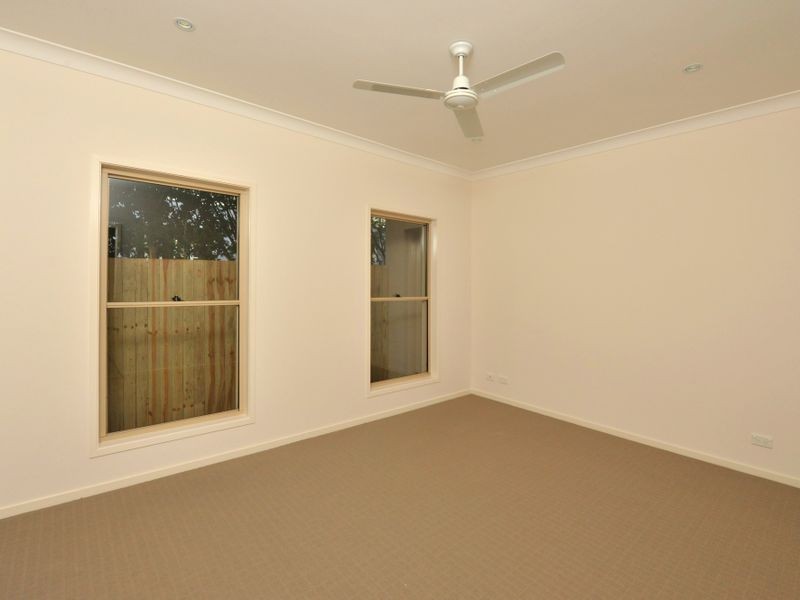 12 Delsie Street, Cannon Hill QLD 4170