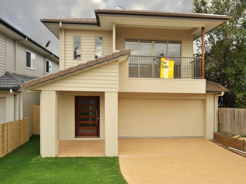 12 Delsie Street, Cannon Hill QLD 4170