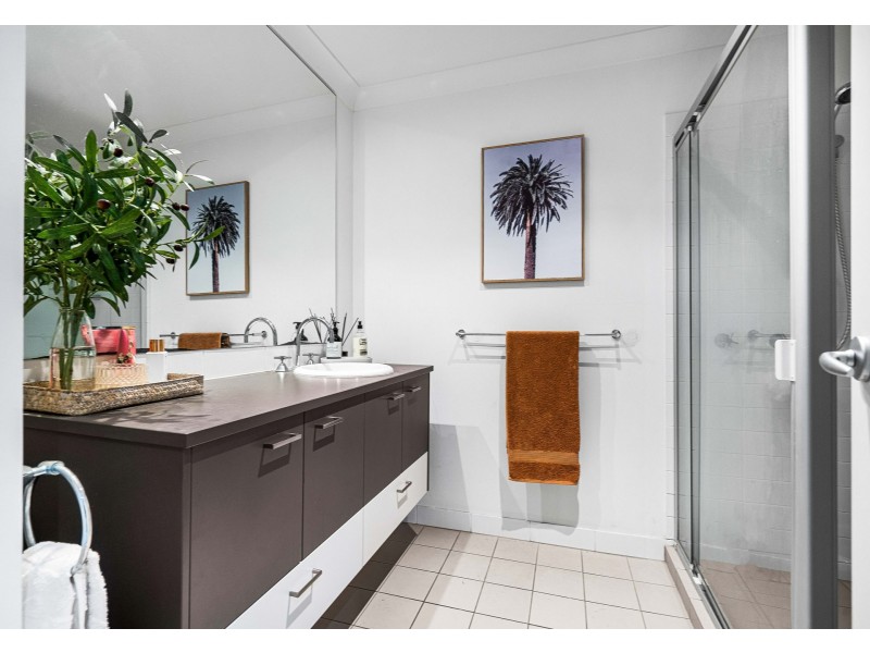 48 Village Circuit, Murarrie QLD 4172