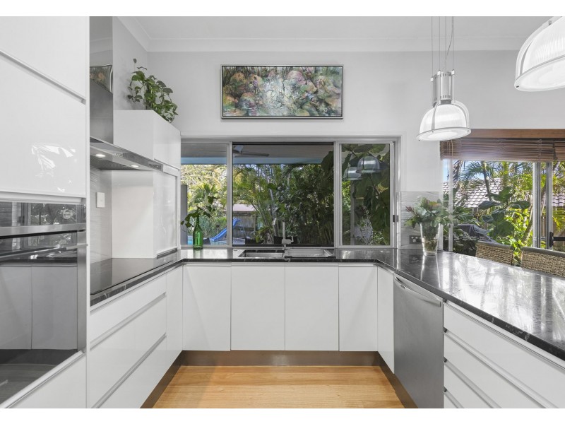 15 Thurston Street, Tingalpa QLD 4173